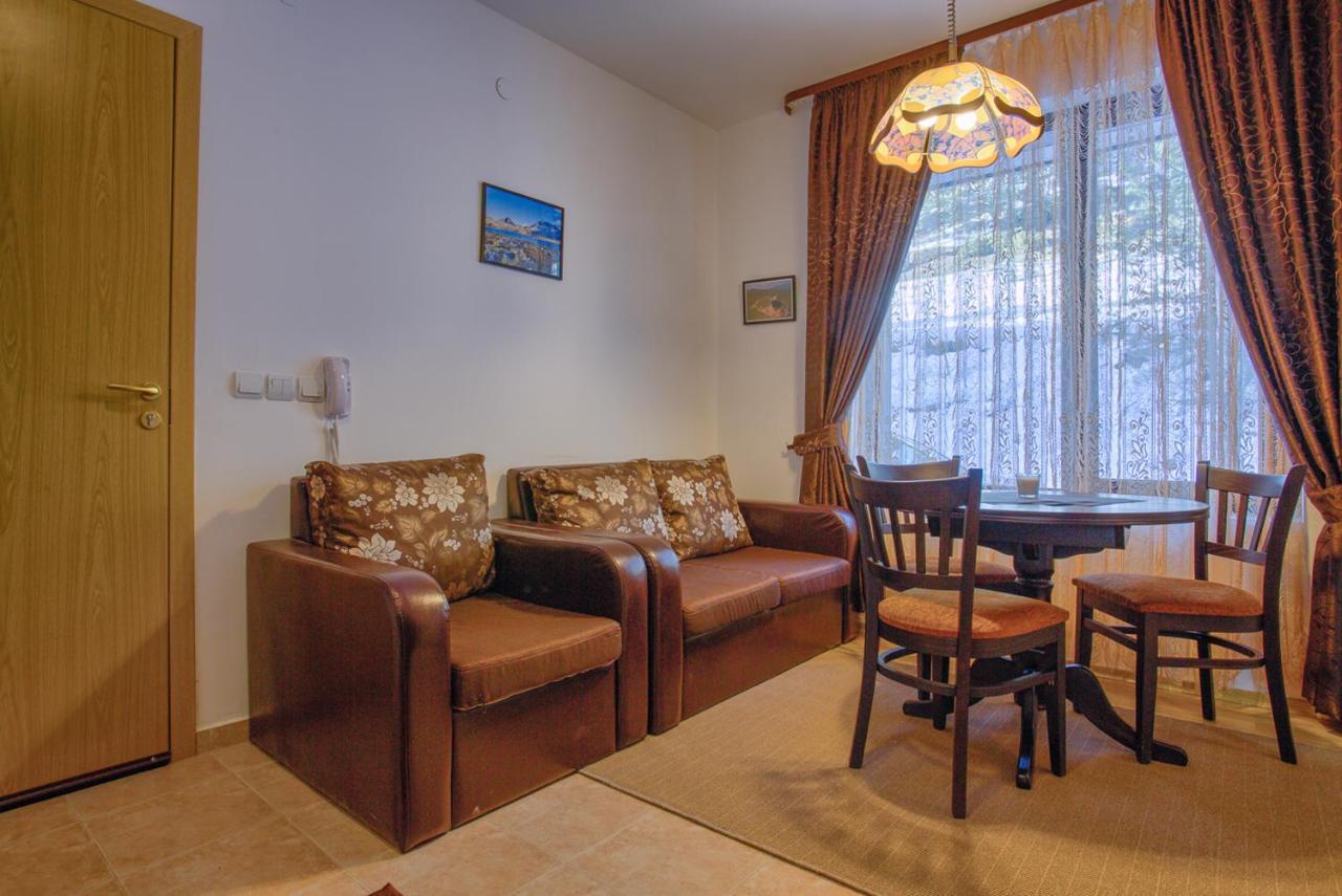 Cozy One-Bedroom Apartment With Nature View By Flat Mаnager Razlog Esterno foto